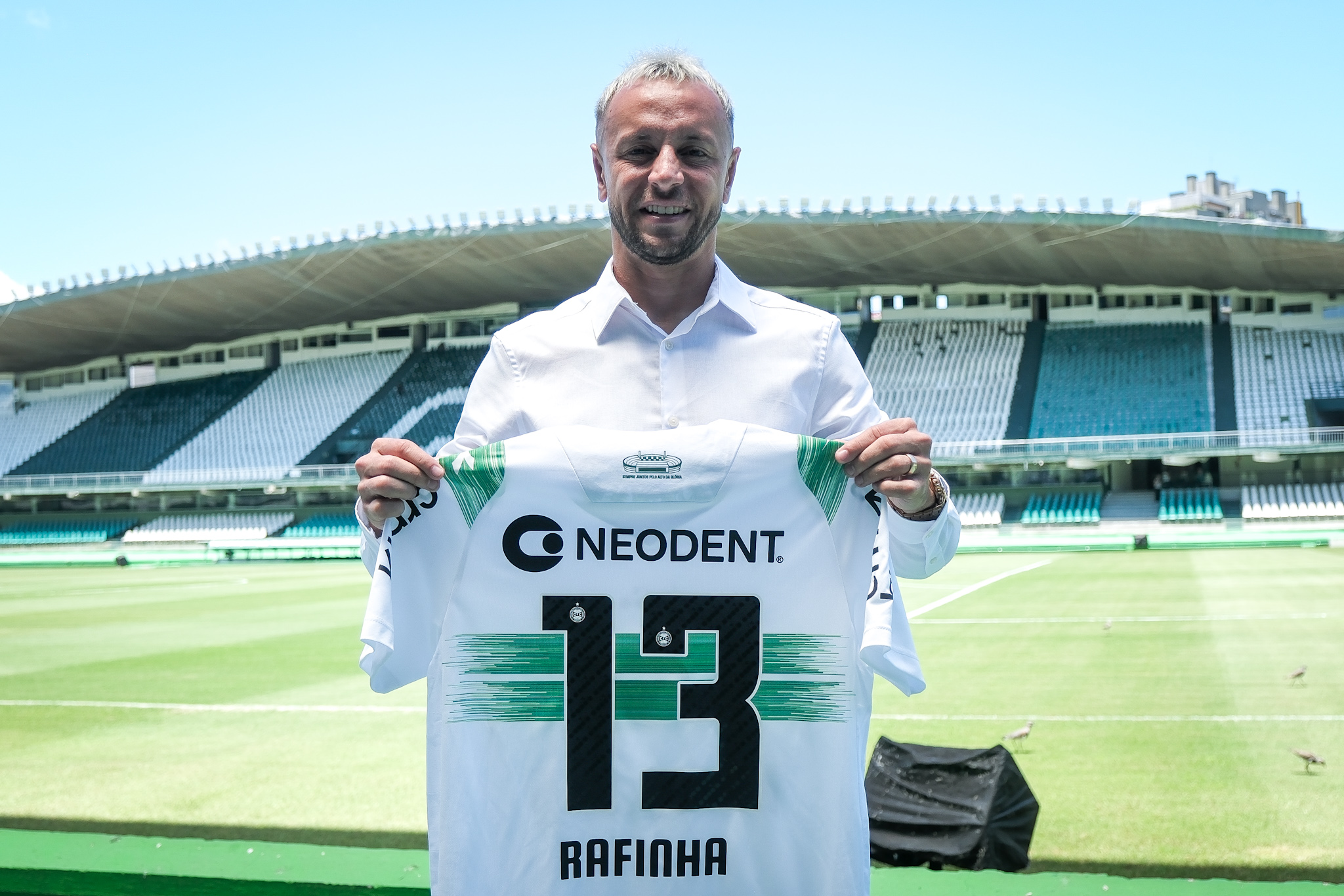 Rafinha na sua apresentação pelo Coritiba. (Foto: JP Pacheco/CFC)