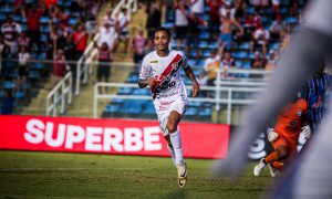 Allanzinho em atuação pelo Ferroviário. (Foto: Reprodução/FAC)