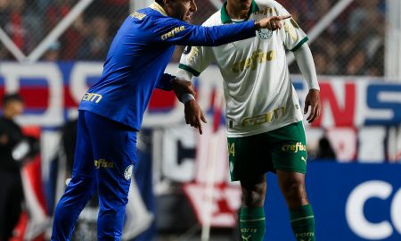 Red Bull Bragantino mira a contratação de jovem zagueiro do Palmeiras. (Foto: Fabio Menotti/Palmeiras)