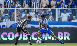 Maurício Garcez em atuação pelo Avaí. (Foto: Fabiano Rateke/AFC)