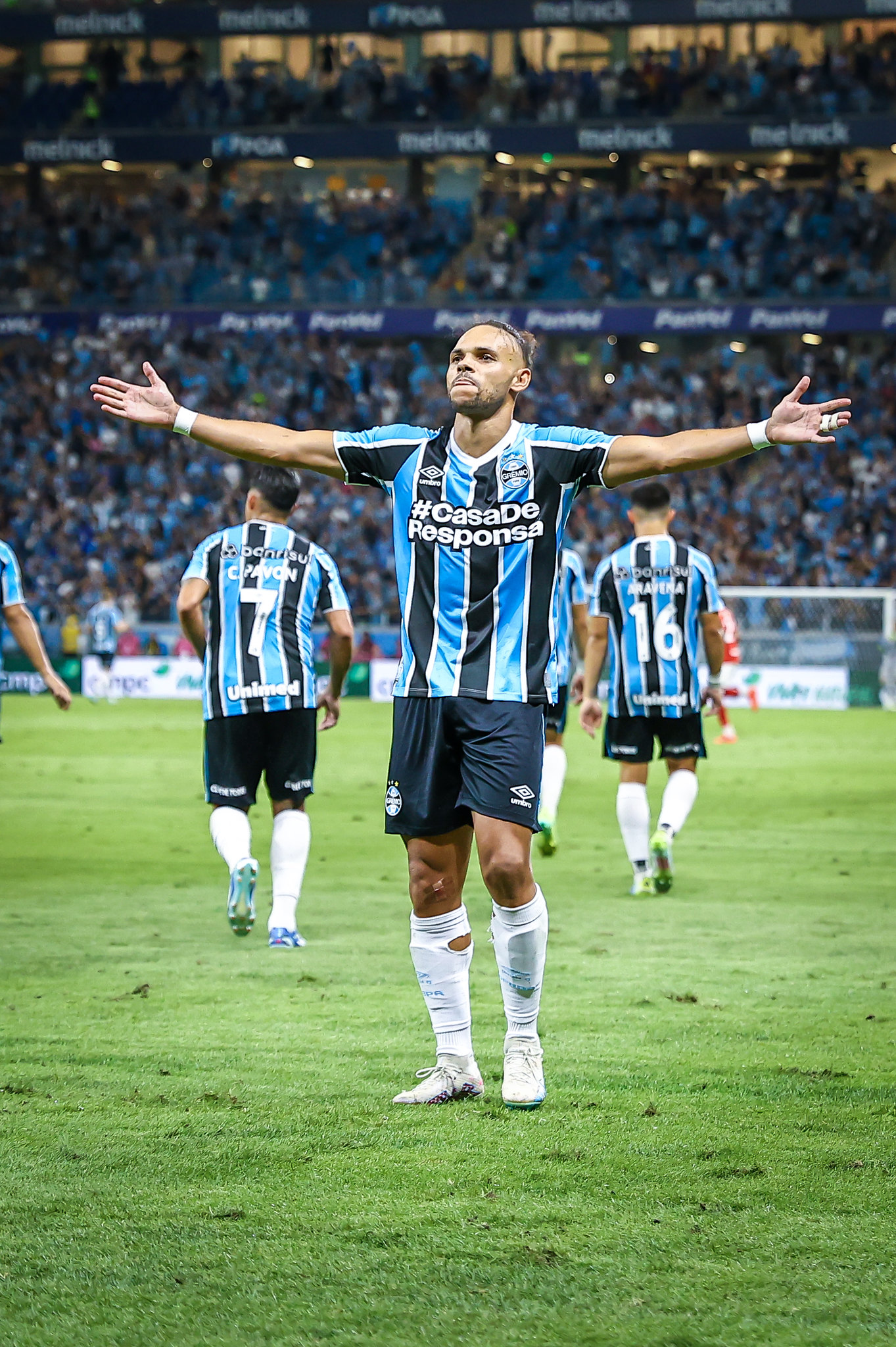 Braithwaite em atuação pelo Grêmio. (Foto: Lucas Uebel/GFBPA)