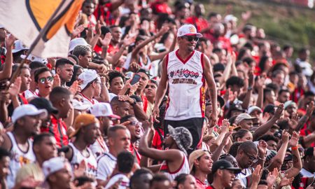 Torcida do Vitória no Barradão. (Foto: Victor Ferreira/ECV)