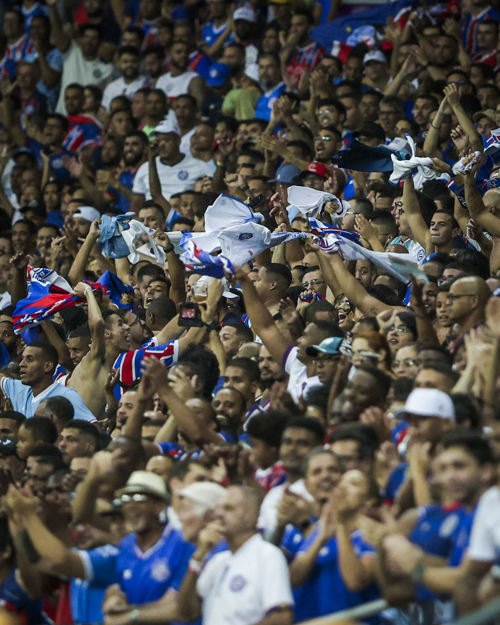 Torcida do Bahia na Casa de Apostas Arena Fonte Nova. (Foto: Rafael Rodrigues/ECB)