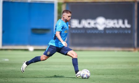 Cuéllar em treino pelo Grêmio. (Foto: Lucas Uebel/GFBPA)