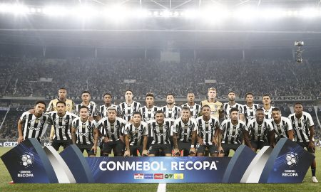 Elenco do Botafogo na final da recopa (Foto: Vítor Silva/Botafogo)