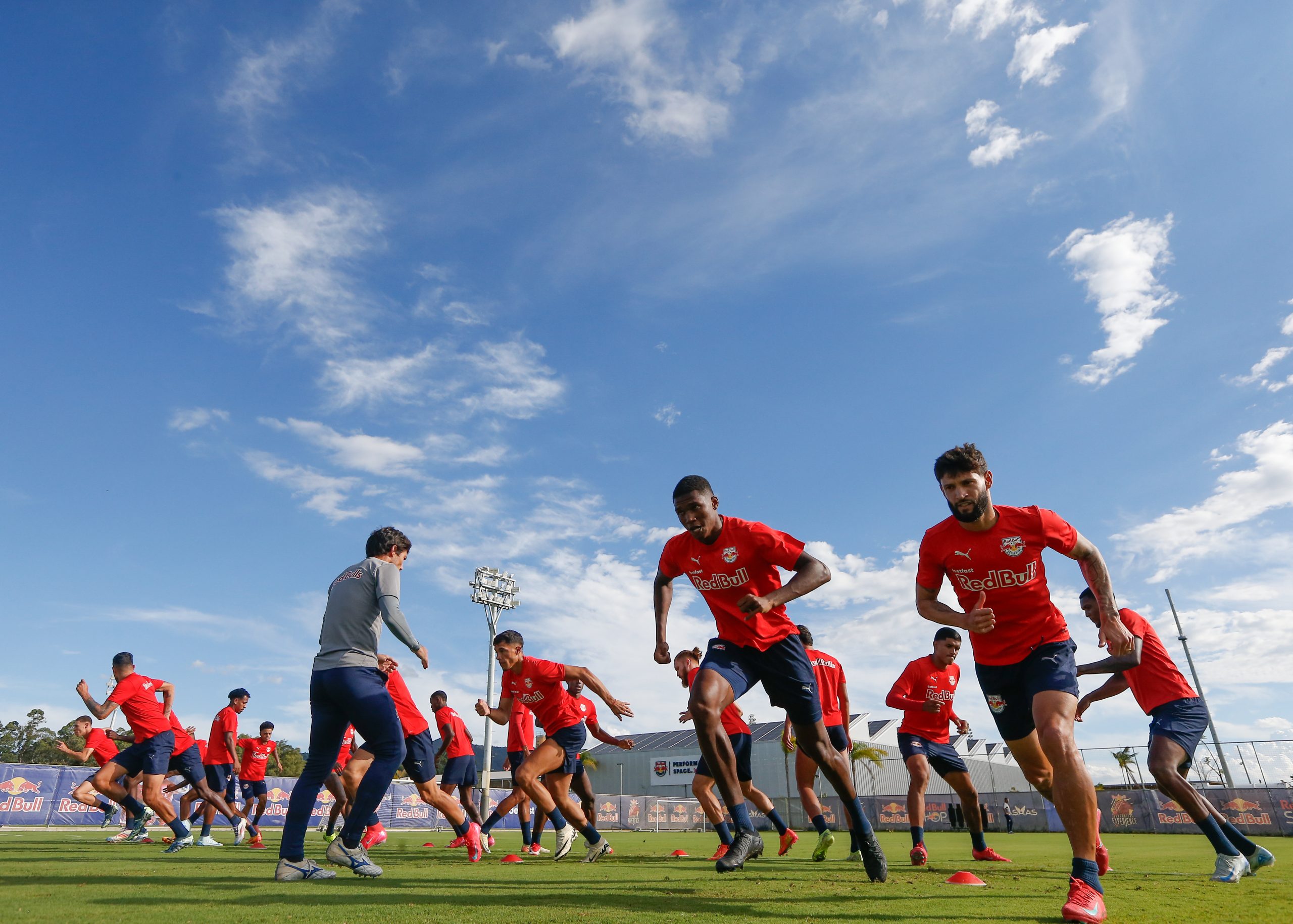 Jogadores do Red Bull Bragantino. (Foto: Ari Ferreira/Red Bull Bragantino)