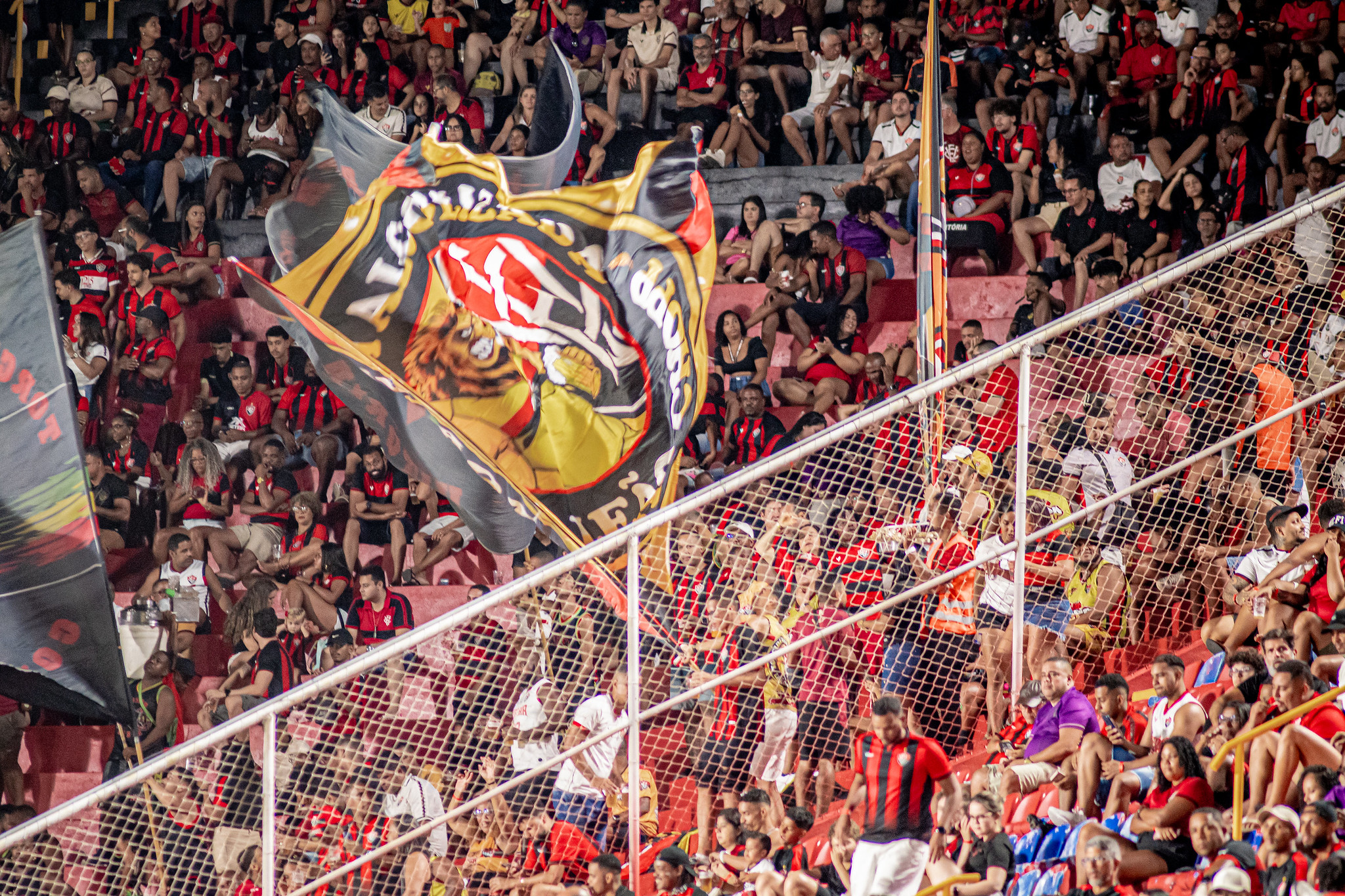 Torcida do Vitória. (Foto: Victor Ferreira/ECV)