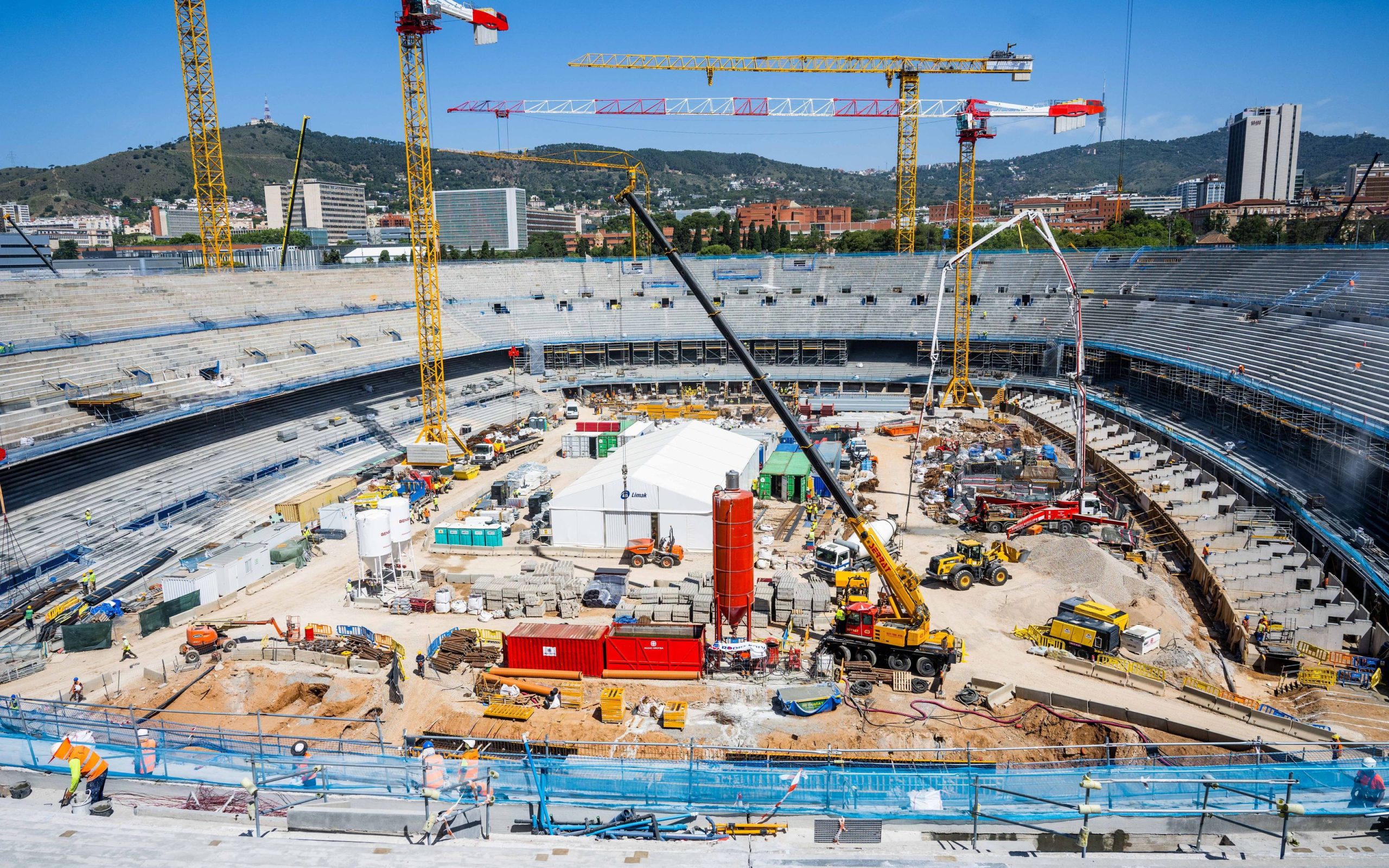 Camp Nou em construção. (Foto: Divulgação/FC Barcelona)