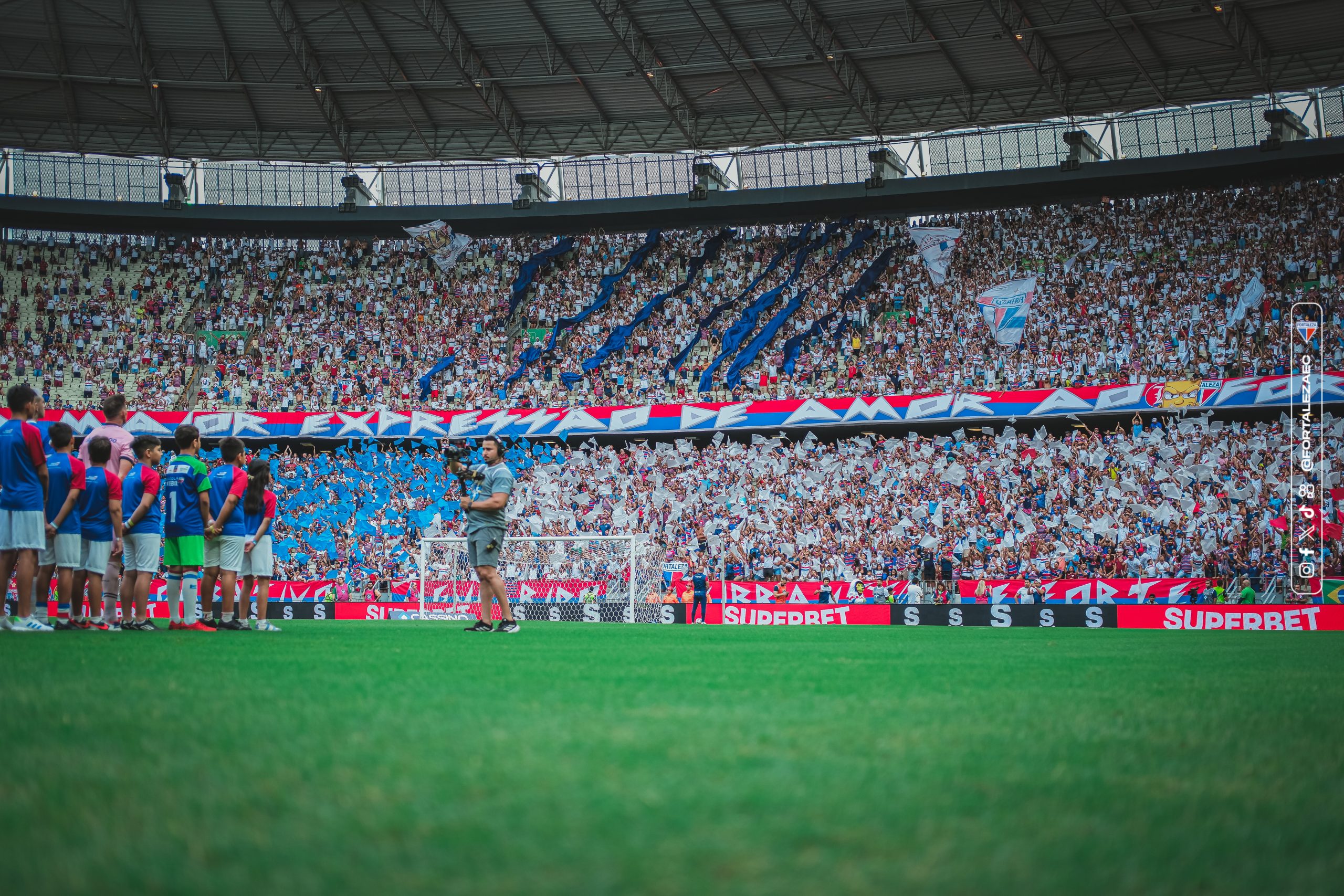 Torcida do Fortaleza. (Foto: Mateus Lotif/FEC)