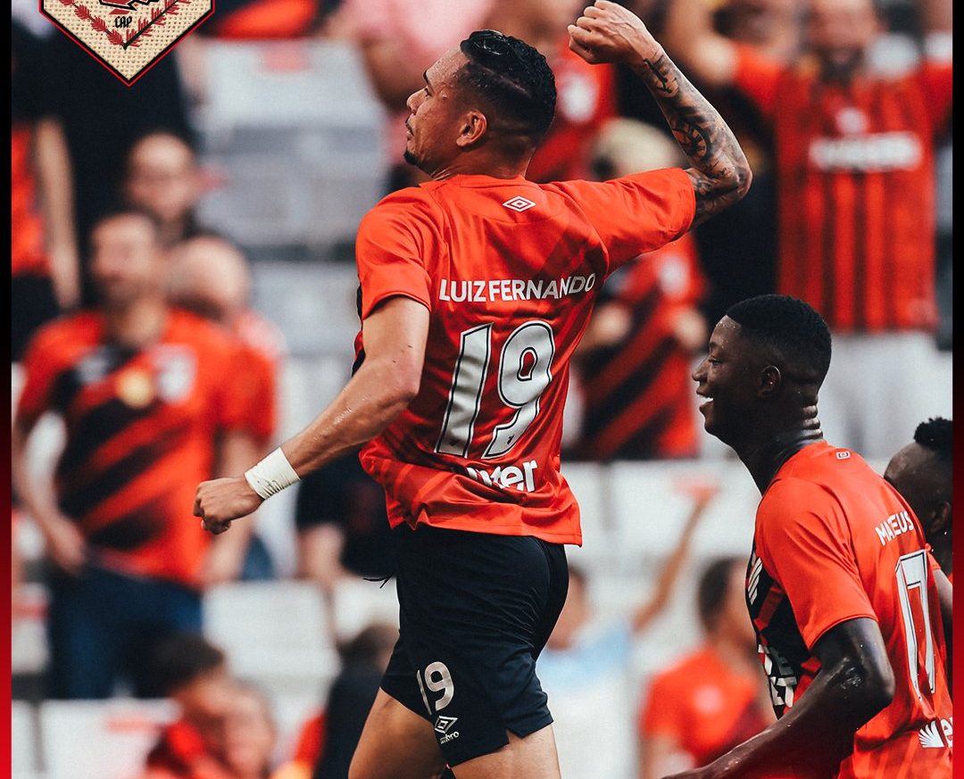 Luiz Fernando chega ao quinto gol no Paranaense (Foto: Divulgação/Athletico/X)