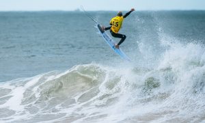 Italo Ferreira em evento da WSL. (Foto: Manel Geada/World Surf League)