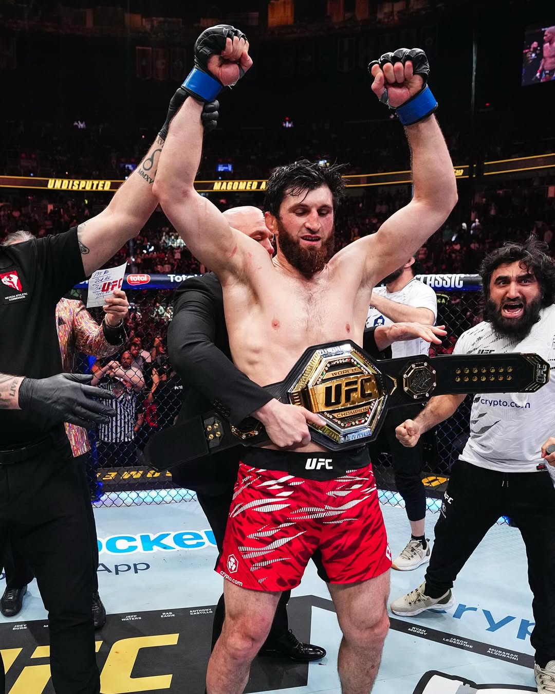 Magomed Ankalaev é o novo campeão meio-pesado (Foto: Divulgação/UFC)