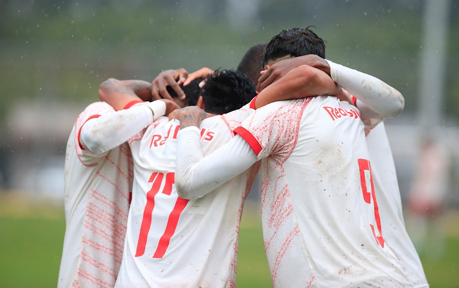 Jogadores do time sub-17 do Red Bull Bragantino. (Foto: Fernando Roberto/Red Bull Bragantino)