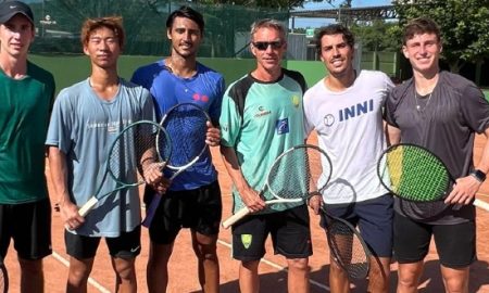 Igor Marcondes ao centro de azul escuro e Patrício Arnold ao seu lado de verde (Foto: Divulgação)