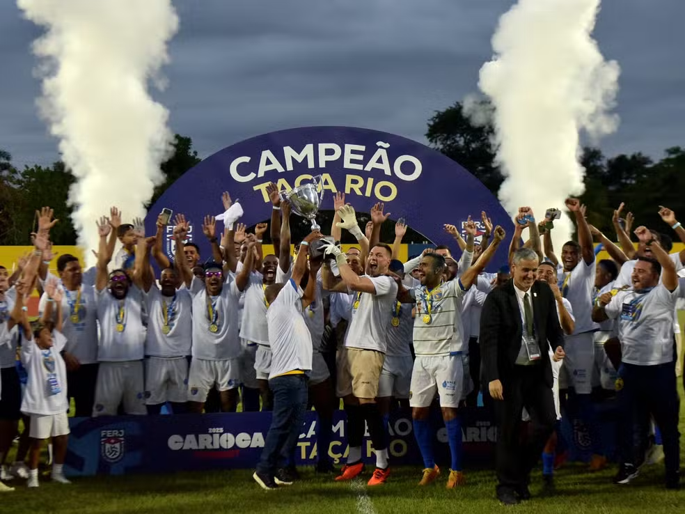 Sampaio Corrêa vence e conquista o título da Taça Rio.