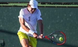 João Fonseca trerina em Indian Wells (Foto: Andrew Eichenholz / ATPTour)