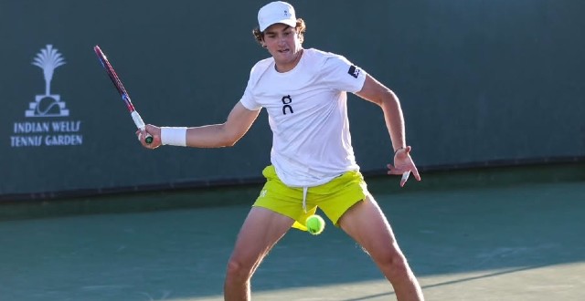 João Fonseca treina em Indian Wells (Foto: Andrew Eichenholz / ATPTour)