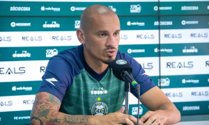 Maicon em coletiva. (Foto: JP Pacheco/CFC)